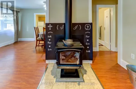 110 24th Street North Wasaga Beach ON L9Z 2E7