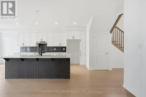 602 Newlove Street Innisfil ON L9S 0S2