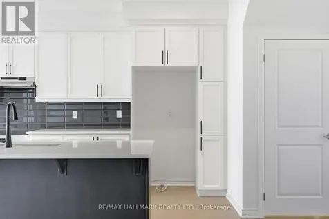 602 Newlove Street Innisfil ON L9S 0S2