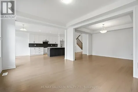 602 Newlove Street Innisfil ON L9S 0S2