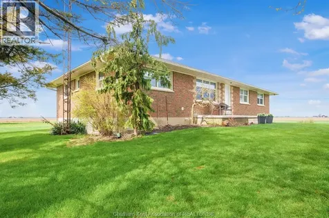 27156 St Clair Road Wallaceburg ON N8A 4L3