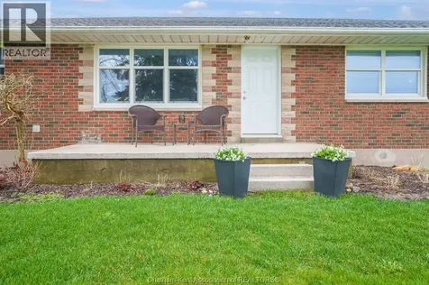 27156 St Clair Road Wallaceburg ON N8A 4L3