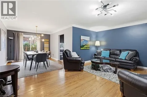 32 Belair Drive Hamilton ON L9A 2Z4