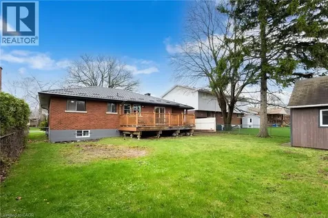 32 Belair Drive Hamilton ON L9A 2Z4