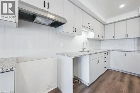 23 Benninger Drive Kitchener ON N2E 0K4