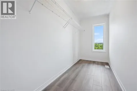 23 Benninger Drive Kitchener ON N2E 0K4