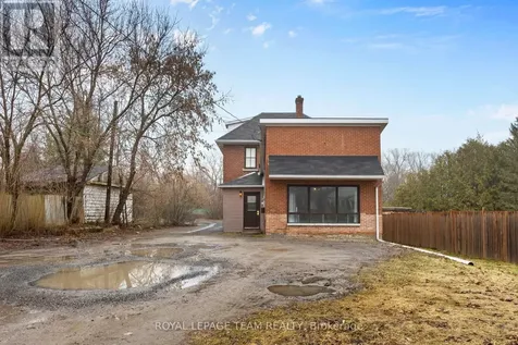 47 Daniel Street South Arnprior ON K7S 2L5