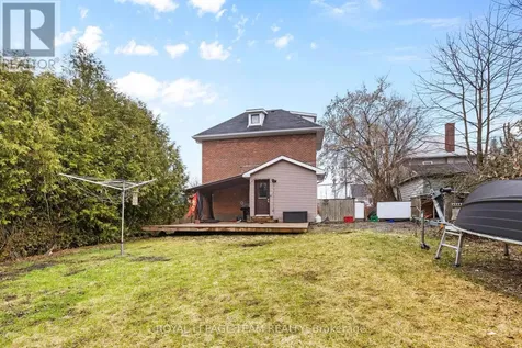 47 Daniel Street South Arnprior ON K7S 2L5