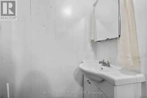 47 Daniel Street South Arnprior ON K7S 2L5