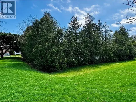 2075 Seabrook Drive Oakville ON L6L 2T8