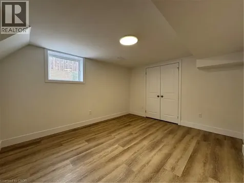 12 Arrowhead Place Kitchener ON N2P 1C2