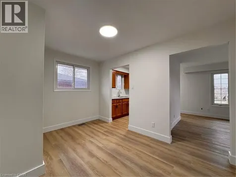 23 Arrowhead Crescent Kitchener ON N2P 1C1