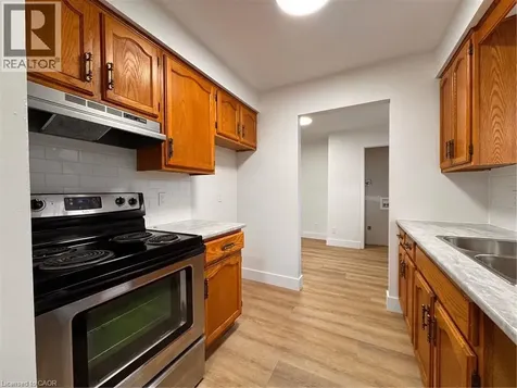 23 Arrowhead Crescent Kitchener ON N2P 1C1