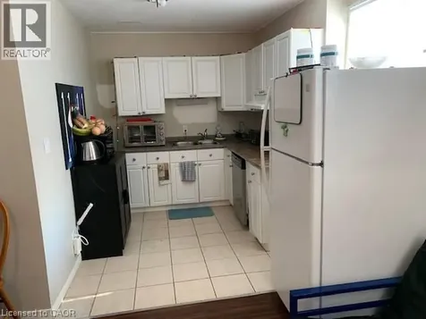 65 Cardill Crescent Waterloo ON N2L 3Y7
