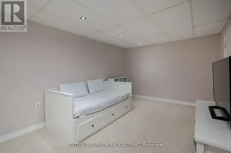 1300 Oxford Street Oshawa (lakeview) ON L1J 6C5