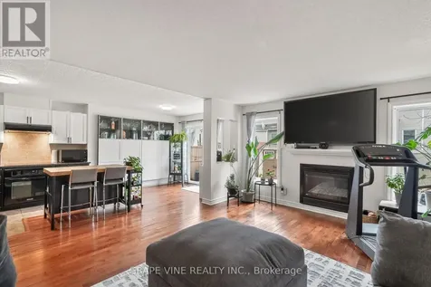 322 Foxridge Way Ottawa ON K2J 0V7
