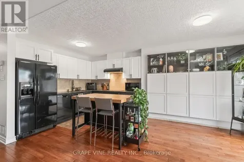 322 Foxridge Way Ottawa ON K2J 0V7