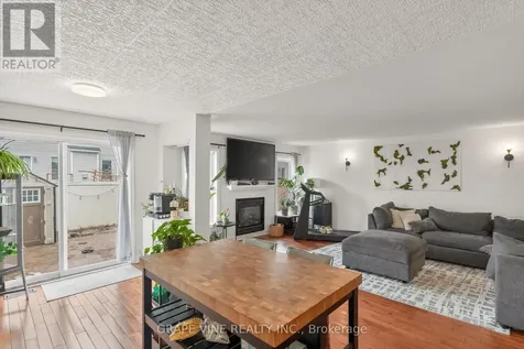 322 Foxridge Way Ottawa ON K2J 0V7