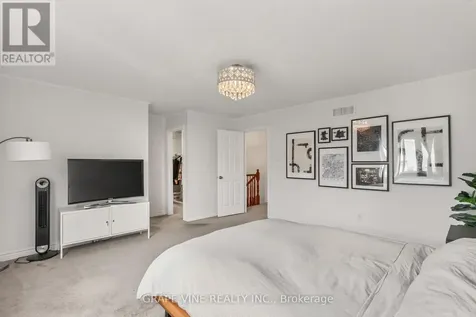 322 Foxridge Way Ottawa ON K2J 0V7