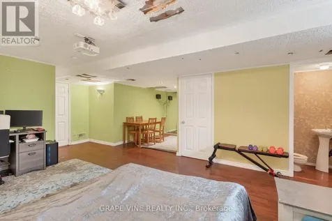 322 Foxridge Way Ottawa ON K2J 0V7
