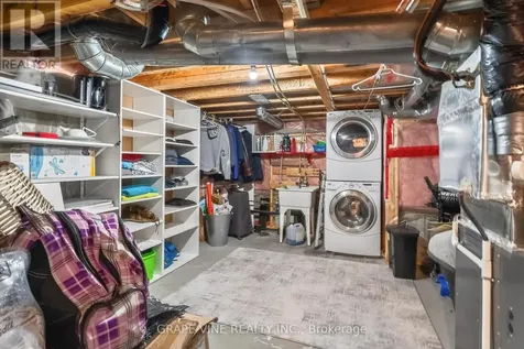 322 Foxridge Way Ottawa ON K2J 0V7