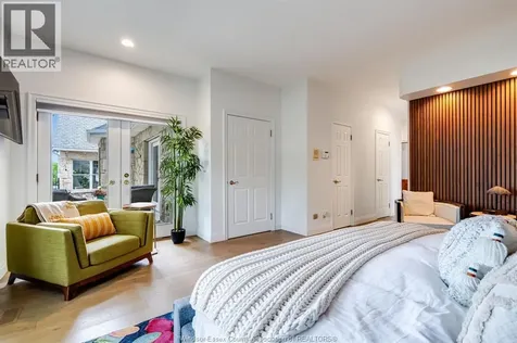 323 Talbot Street South Essex ON N8M 1C2