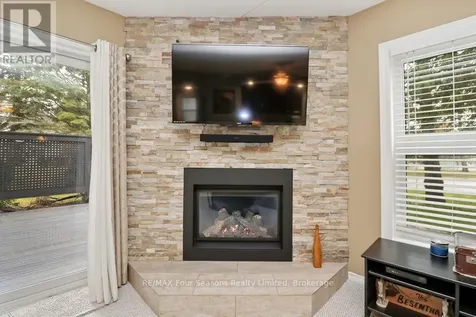 810 Suncrest Circle Collingwood ON L9Y 5C7