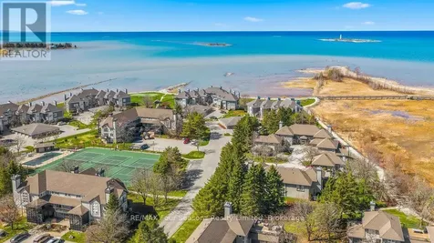 810 Suncrest Circle Collingwood ON L9Y 5C7