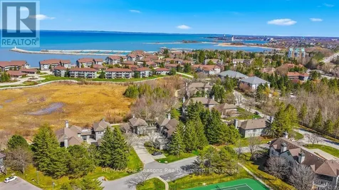 810 Suncrest Circle Collingwood ON L9Y 5C7