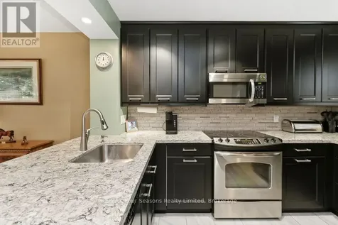 810 Suncrest Circle Collingwood ON L9Y 5C7
