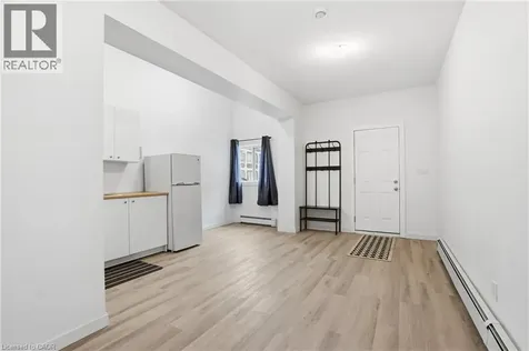 14 Avenue Place Welland ON L3B 4B1