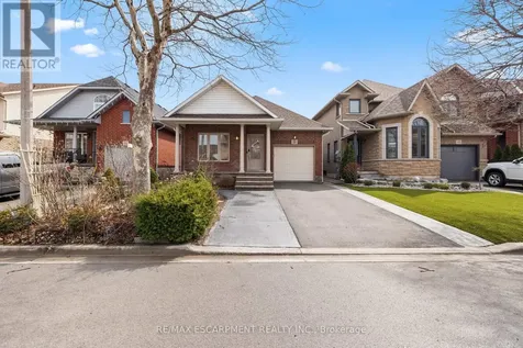39 Mckibbon Avenue Hamilton ON L0R 1P0