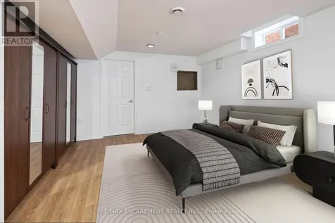 39 Mckibbon Avenue Hamilton ON L0R 1P0