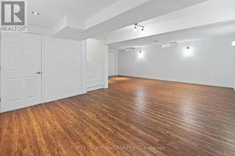 39 Mckibbon Avenue Hamilton ON L0R 1P0