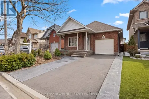 39 Mckibbon Avenue Hamilton ON L0R 1P0