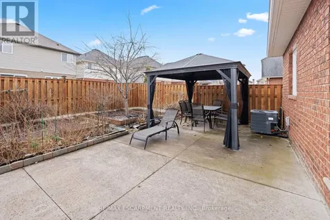 39 Mckibbon Avenue Hamilton ON L0R 1P0