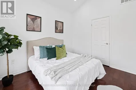39 Mckibbon Avenue Hamilton ON L0R 1P0