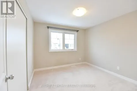 630 Eagle Crest Heights Ottawa ON K2S 1G1