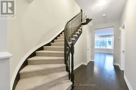 630 Eagle Crest Heights Ottawa ON K2S 1G1