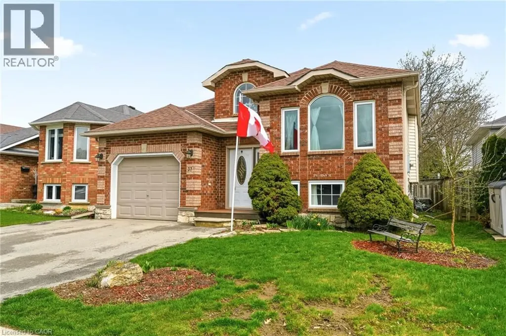 37 Thistlemoor Drive Caledonia ON N3W 2K4