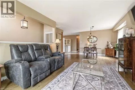37 Thistlemoor Drive Caledonia ON N3W 2K4