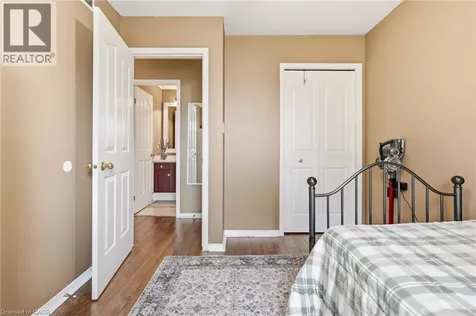 37 Thistlemoor Drive Caledonia ON N3W 2K4
