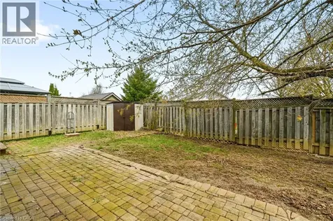37 Thistlemoor Drive Caledonia ON N3W 2K4