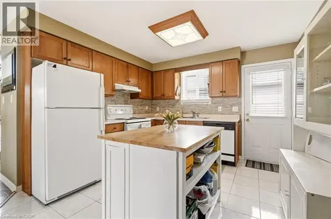 37 Thistlemoor Drive Caledonia ON N3W 2K4
