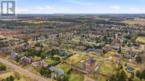 14 Orangeville Street Erin ON N0B 1Z0