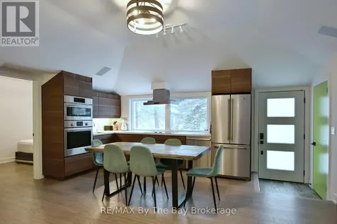 15 61st Street South Wasaga Beach ON L9Z 1W1