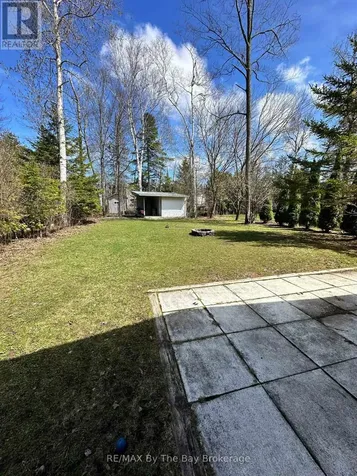 15 61st Street South Wasaga Beach ON L9Z 1W1