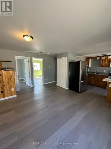 86 30th Street North Wasaga Beach ON L9Z 2C8