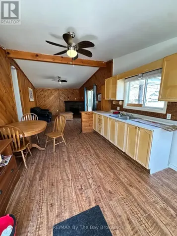 86 30th Street North Wasaga Beach ON L9Z 2C8