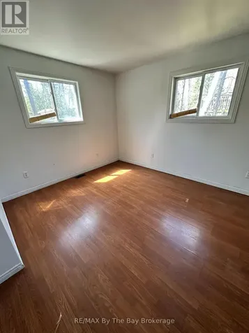 86 30th Street North Wasaga Beach ON L9Z 2C8